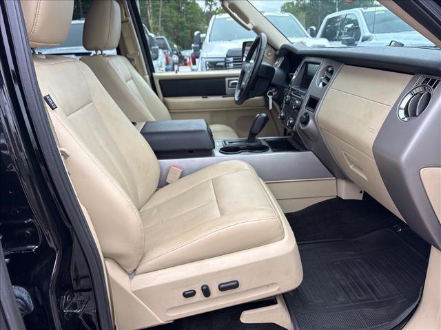 Used 2017 Ford Expedition XLT w/ Equipment Group 202A RWD image 7
