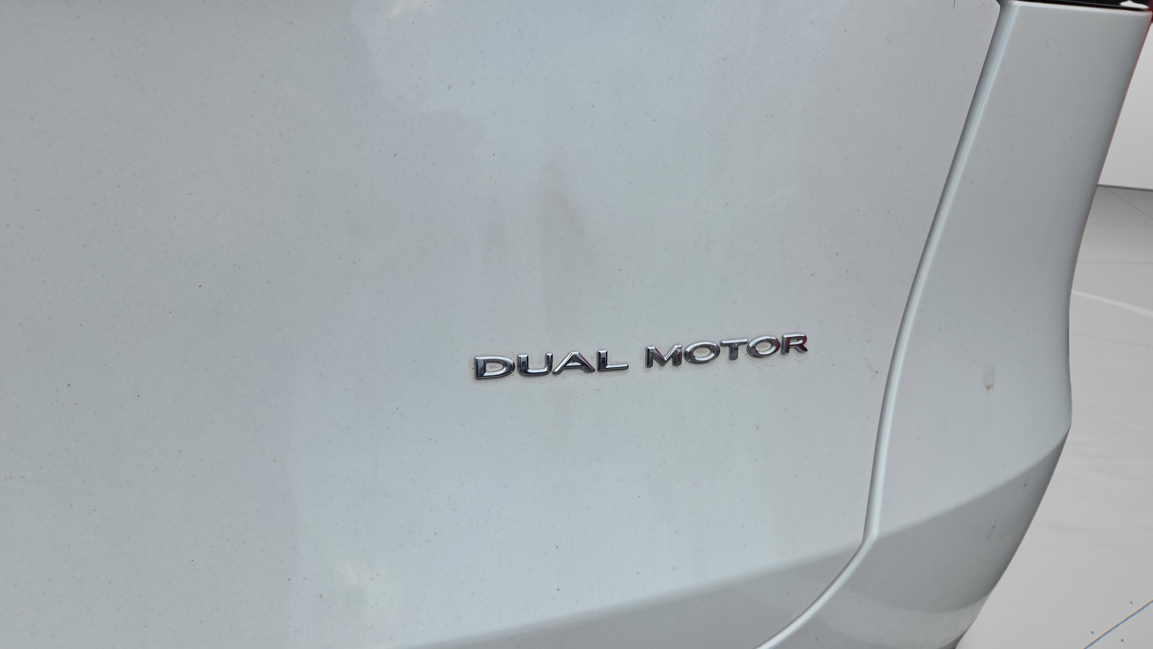 Used 2023 Tesla Model Y Long Range image 6