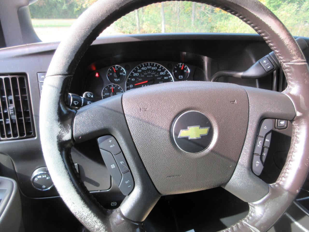 Used 2020 Chevrolet Express 2500 w/ Communications Package RWD image 34