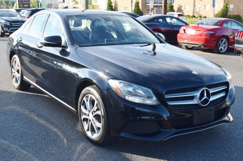 Used 2016 Mercedes-Benz C 300 4MATIC Sedan image 9