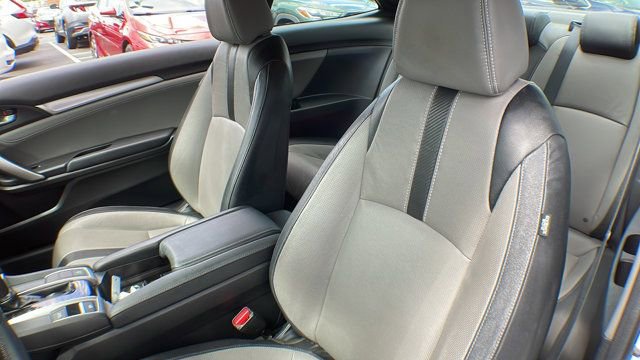 Used 2018 Honda Civic Touring image 8