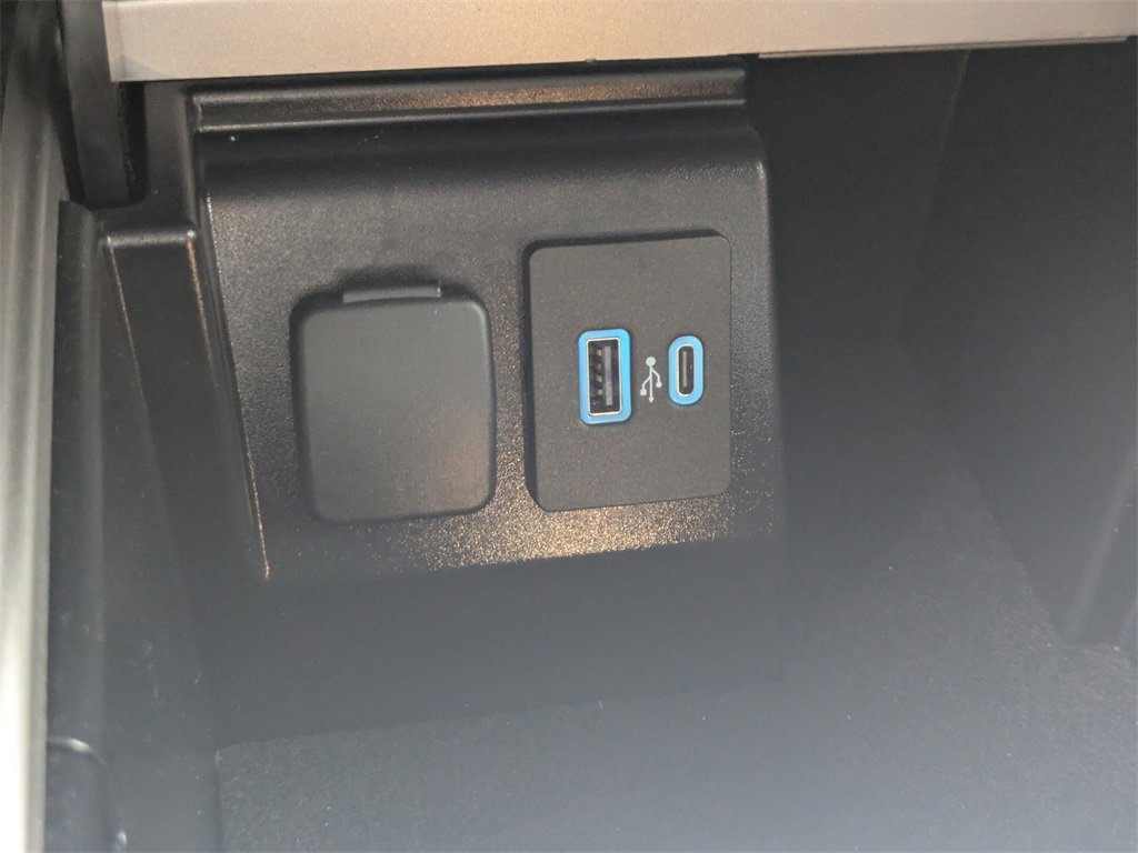 Used 2023 Ford Explorer ST w/ Equipment Group 401A image 24