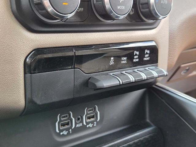 Used 2022 RAM 1500 Laramie AWD/4WD image 18