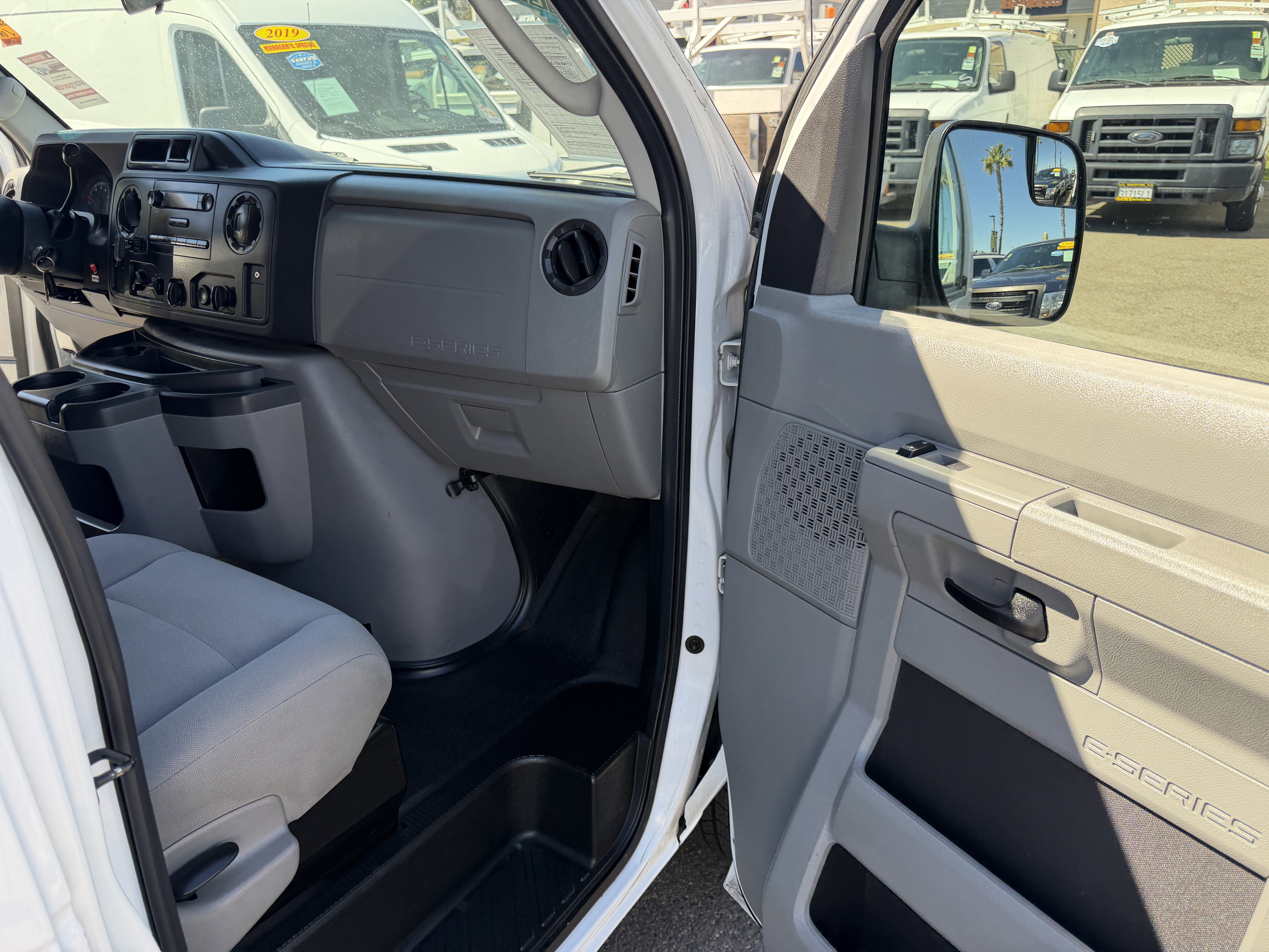 Used 2013 Ford E-150 and Econoline 150 RWD image 15