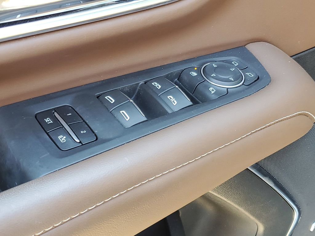 Used 2023 Chevrolet Tahoe High Country AWD/4WD image 26