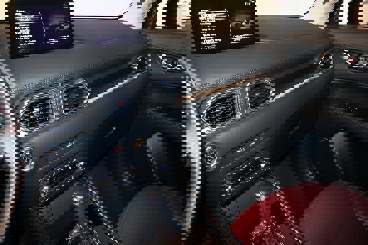 Used 2024 MAZDA CX-5 Carbon Edition image 48