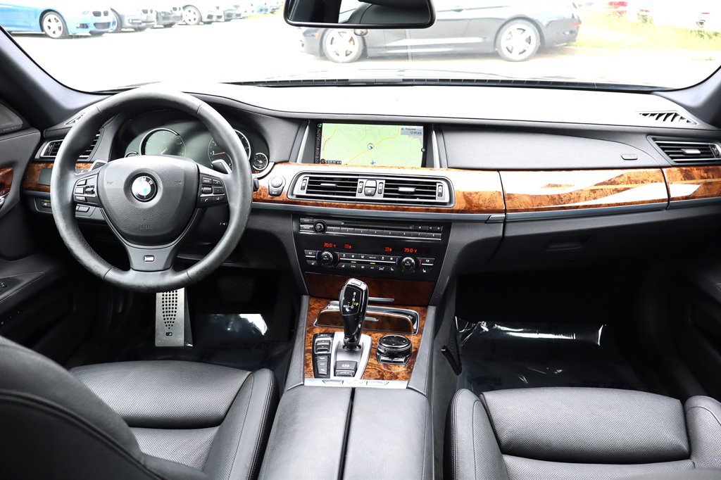 Used 2015 BMW 740Li xDrive AWD/4WD image 11