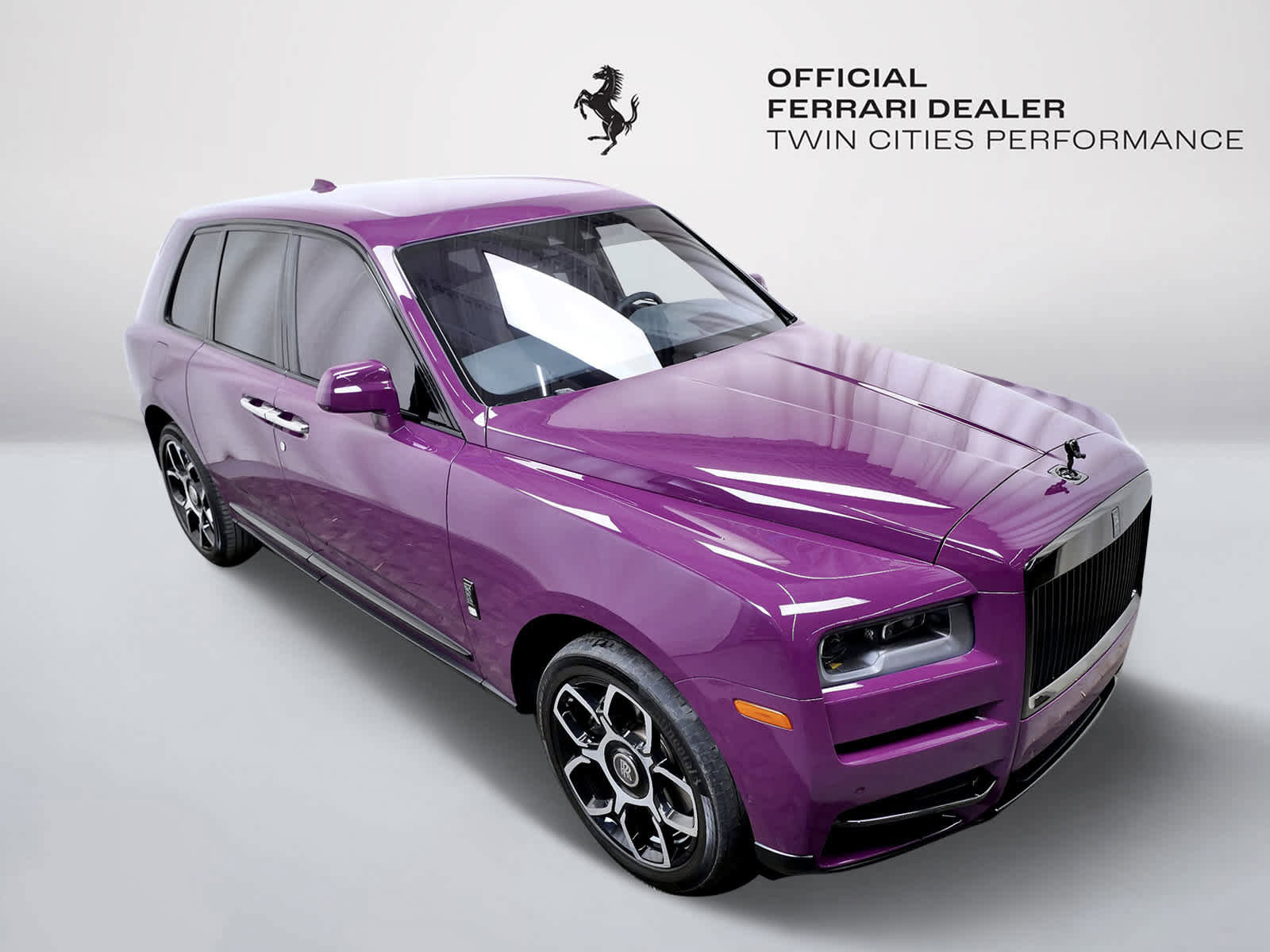 Used 2022 Rolls-Royce Cullinan Black Badge w/ Dark Exterior Package image 10