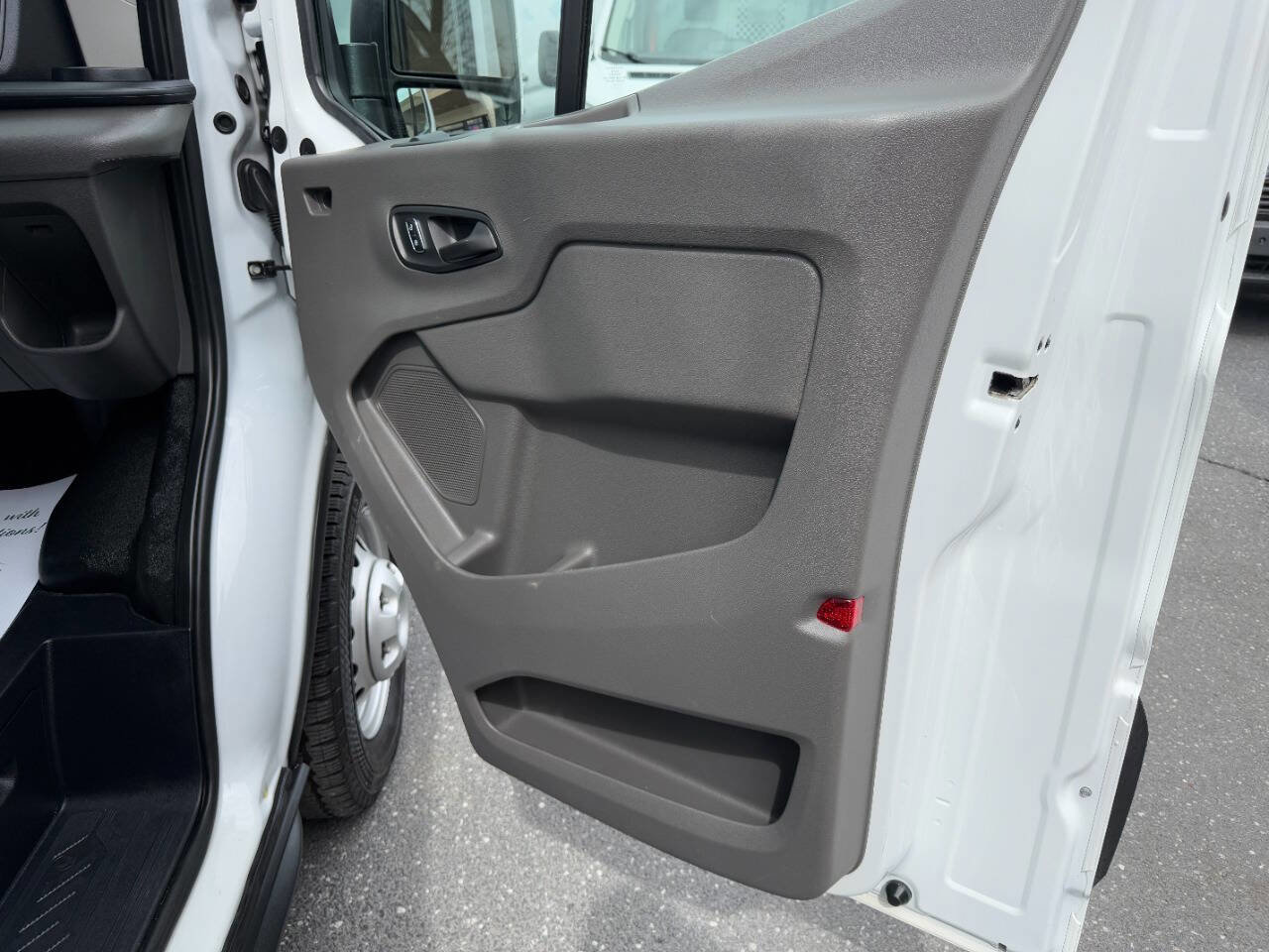 Used 2023 Ford Transit 250 Medium Roof AWD image 26