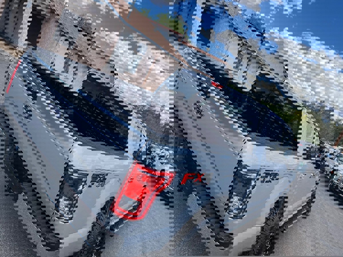 Used 2016 Ford F150 XLT w/ Equipment Group 302A Luxury AWD/4WD image 51