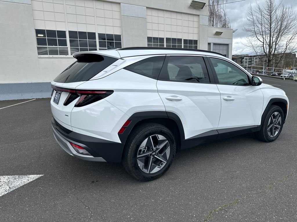 Certified 2025 Hyundai Tucson SEL image 6