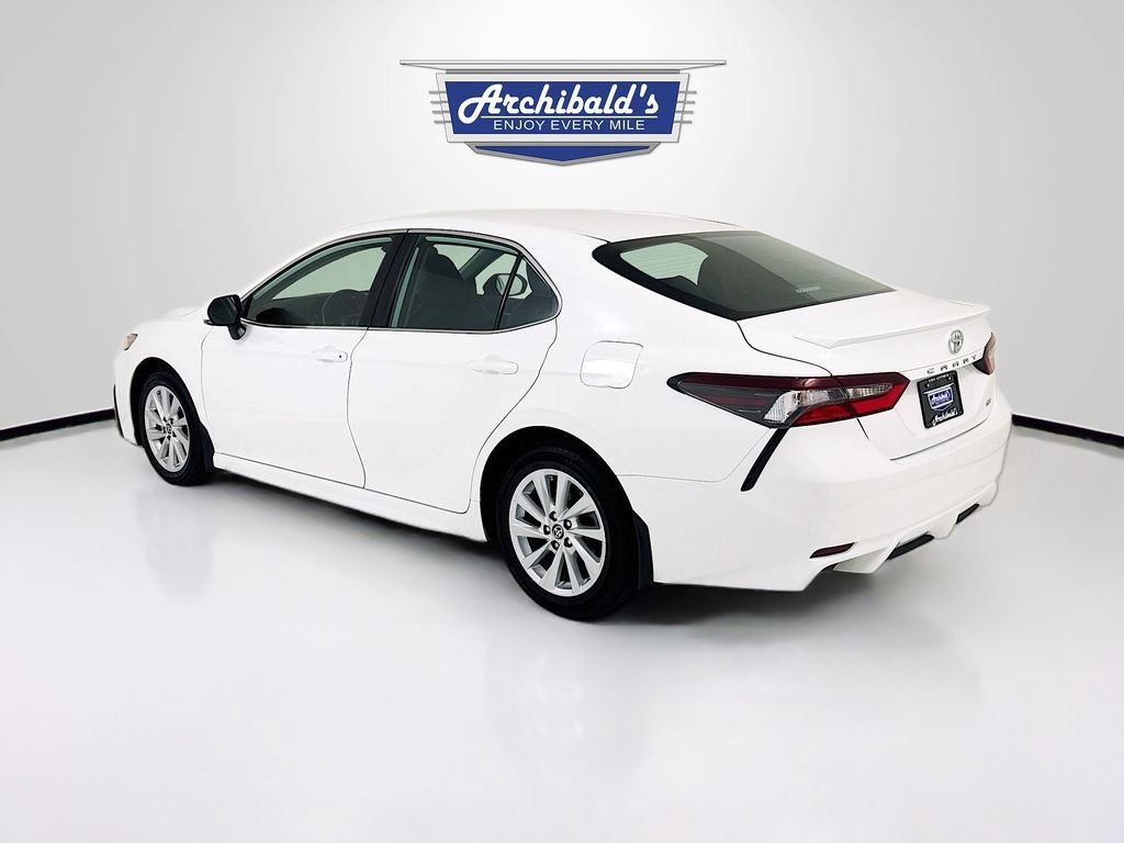 Used 2024 Toyota Camry SE FWD image 6