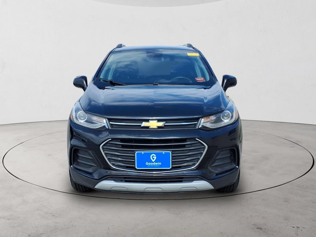 Used 2017 Chevrolet Trax LT AWD/4WD image 2