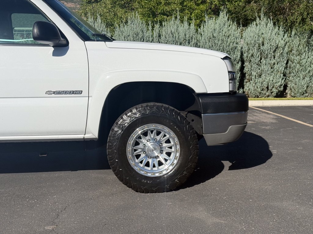 Used 2003 Chevrolet Silverado 2500 LS AWD/4WD image 6