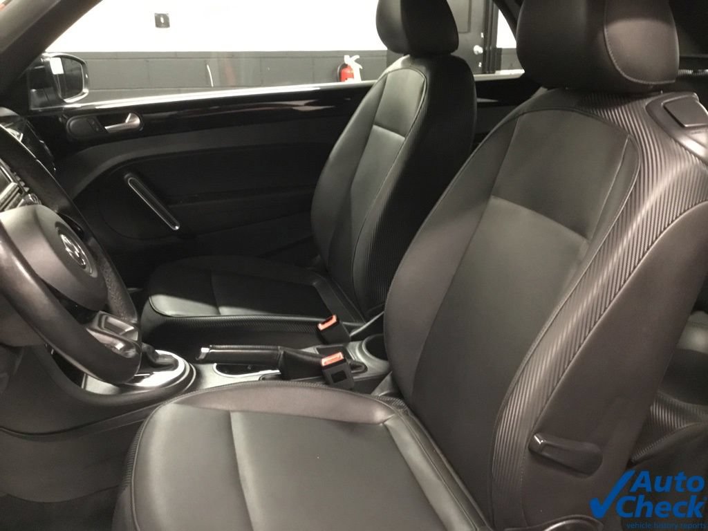 Used 2013 Volkswagen Beetle 2.5 FWD image 31