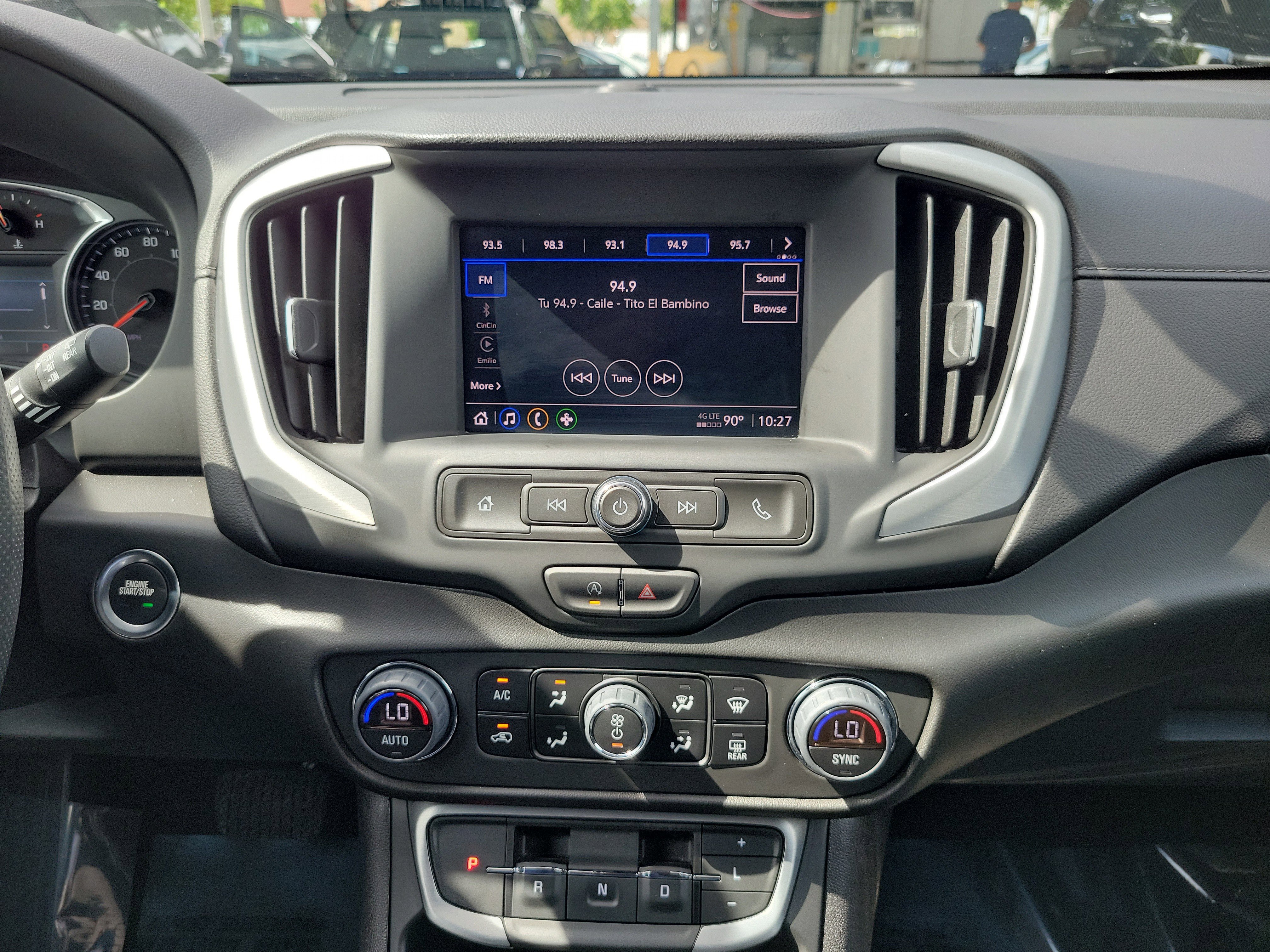 Used 2023 GMC Terrain SLE w/ Driver Convenience Package FWD image 22