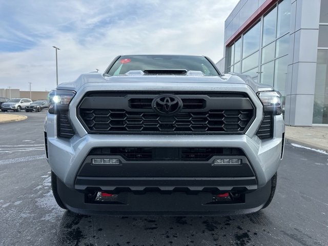 New 2026 Toyota Tacoma TRD Sport image 2