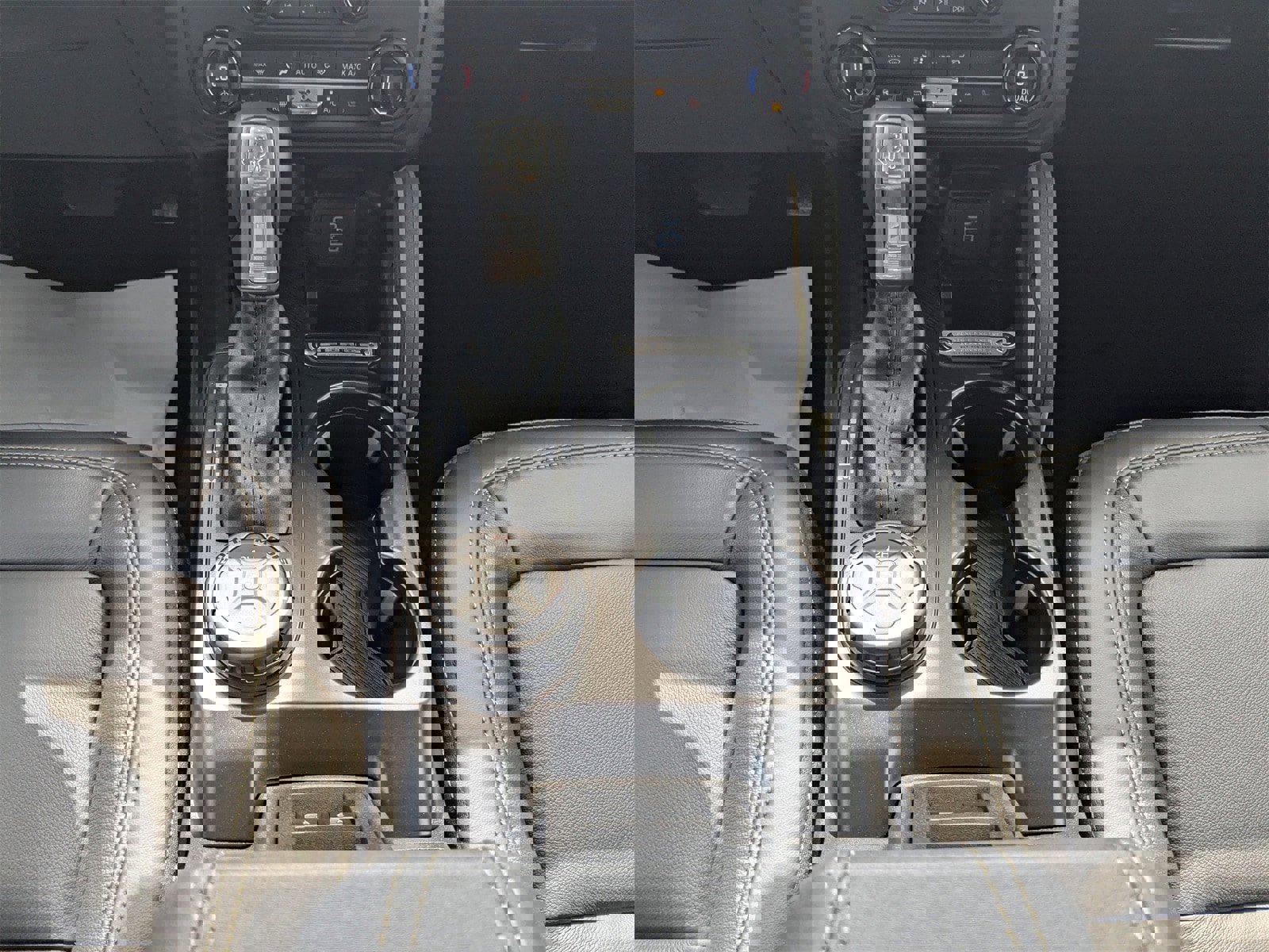 New 2025 Ford Bronco Badlands image 42