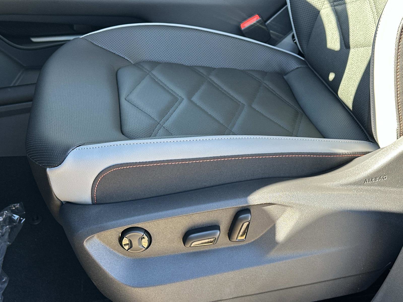 New 2026 Volkswagen Atlas Peak Edition image 19