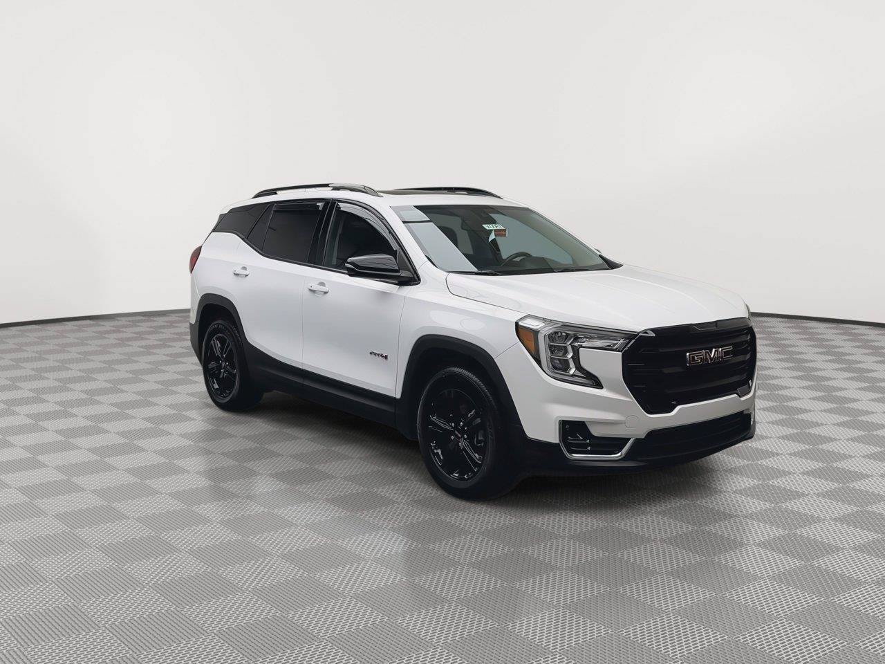 Used 2022 GMC Terrain AT4 w/ LPO, Floor Liner Package AWD/4WD image 36