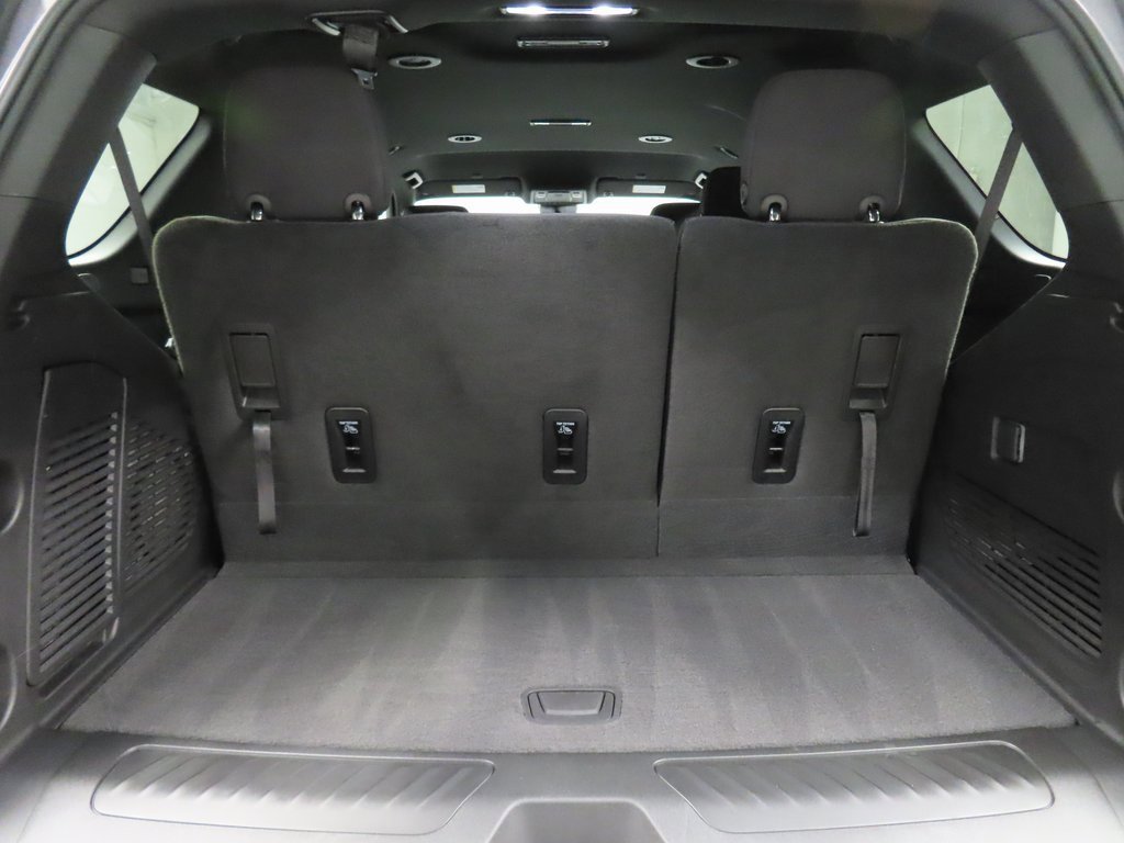 Used 2023 GMC Yukon SLE image 34