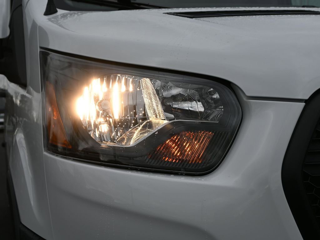 New 2026 Ford Transit 250 148 Medium Roof image 11