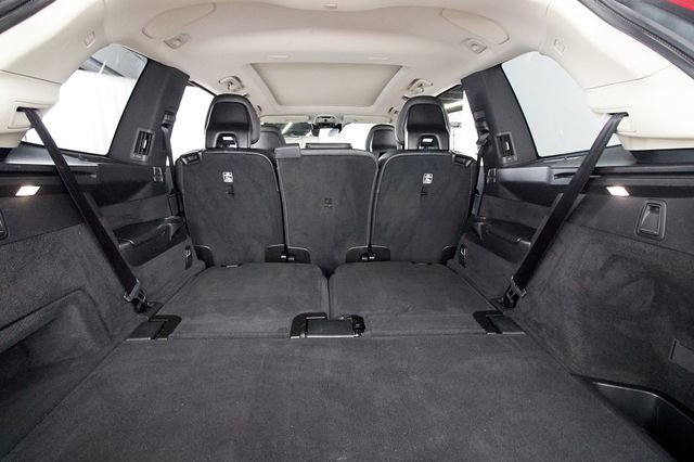 Used 2016 Volvo XC90 T6 Momentum w/ Momentum Plus Package image 23