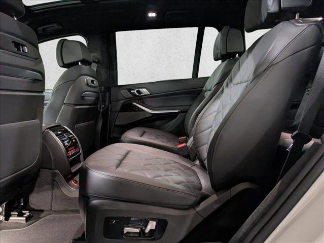 New 2026 BMW X7 xDrive40i w/ M Sport Package image 17