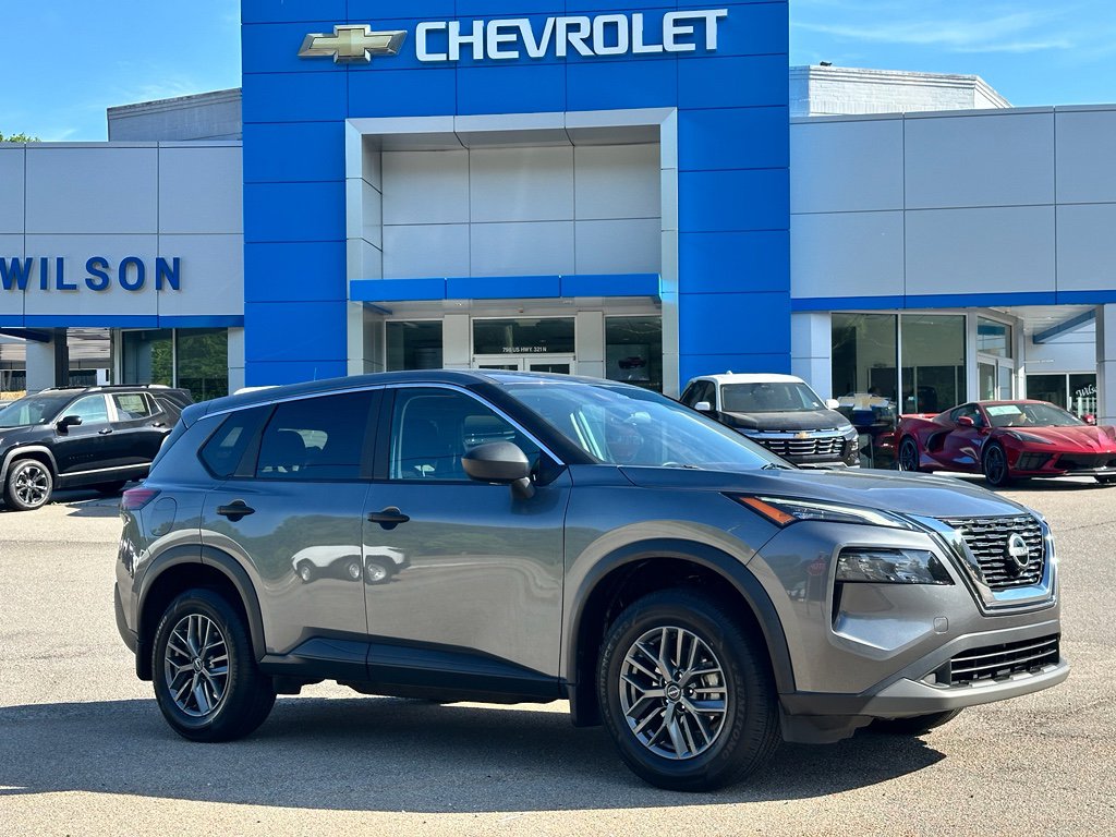 Used 2023 Nissan Rogue S FWD video 1