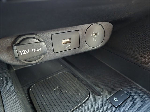 New 2025 Hyundai Elantra SEL image 16