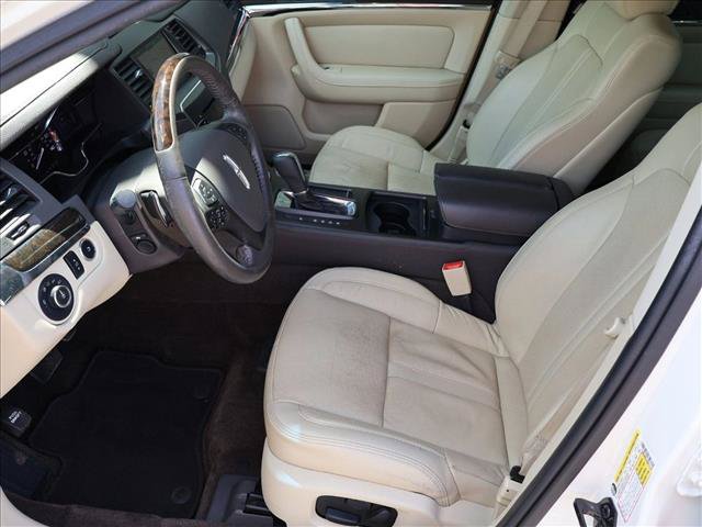 Used 2013 Lincoln MKS FWD image 23