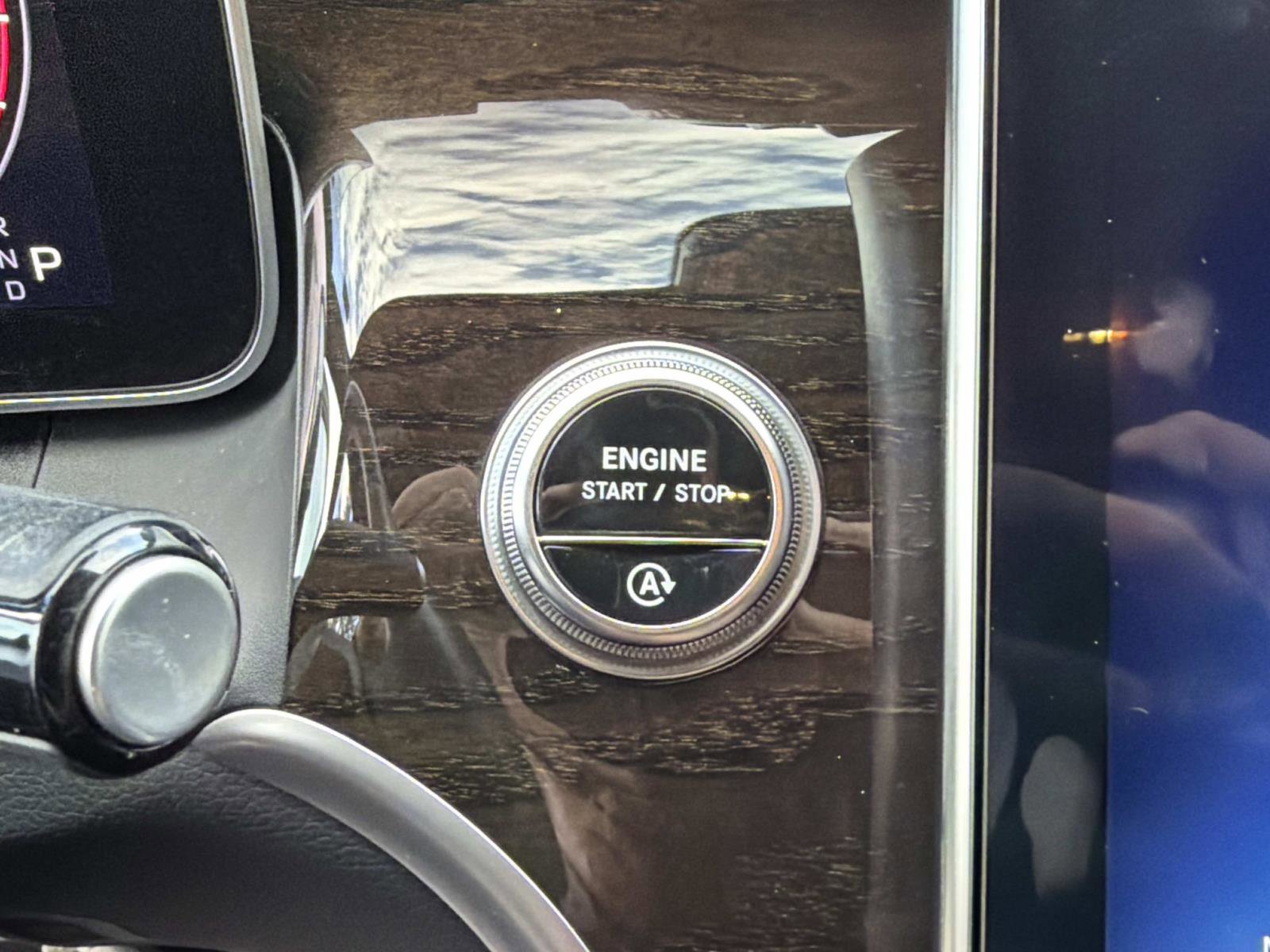 Certified 2024 Mercedes-Benz GLC 300 image 23