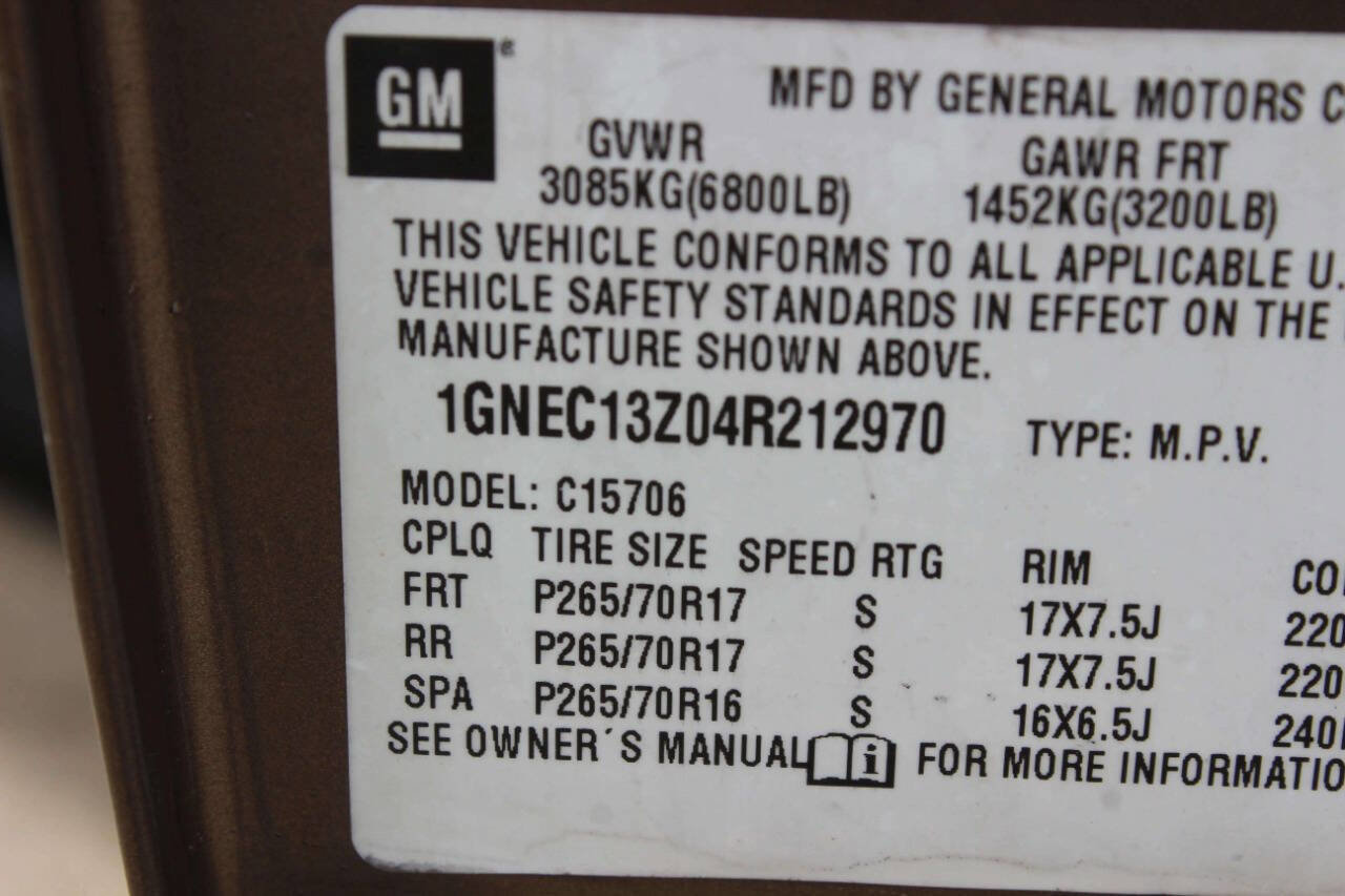 Used 2004 Chevrolet Tahoe LS w/ Preferred Equipment Group RWD image 11