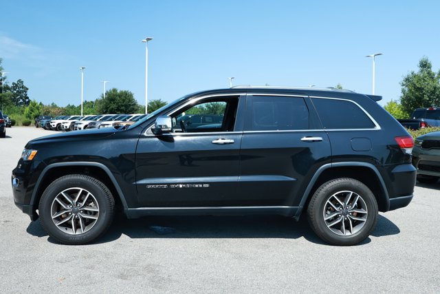 Used 2022 Jeep Grand Cherokee Limited AWD/4WD image 9