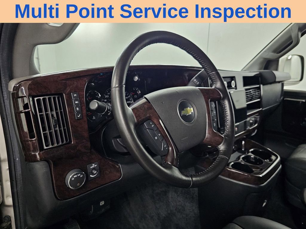 Used 2017 Chevrolet Express 2500 RWD image 12