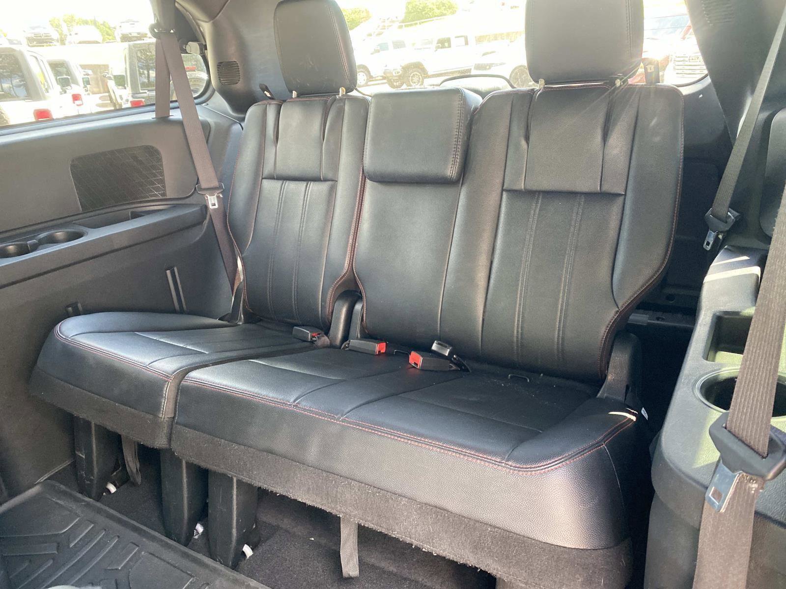 Used 2019 Dodge Grand Caravan GT image 18