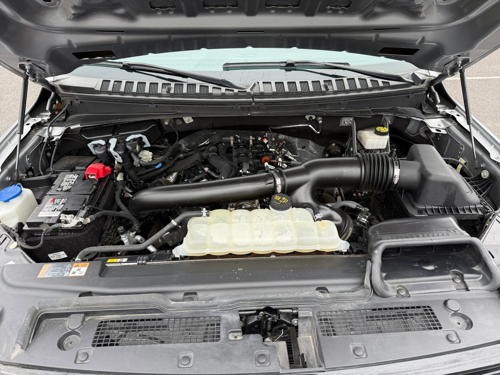 Used 2024 Ford Expedition Limited image 20