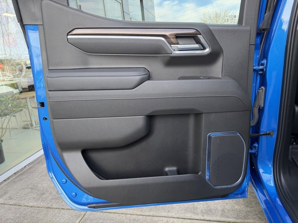 Used 2025 Chevrolet Silverado 1500 LT Trail Boss w/ LT Trail Boss Premium Package image 29