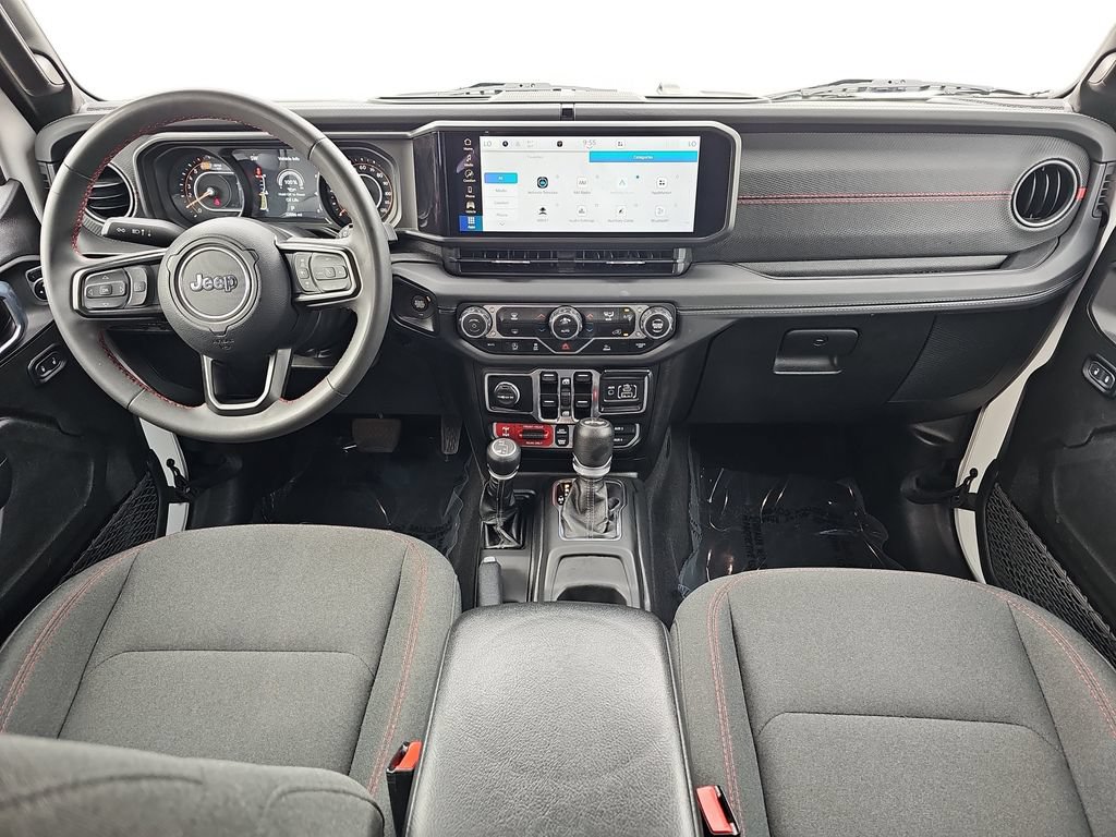 Used 2025 Jeep Wrangler Unlimited Rubicon AWD/4WD image 11