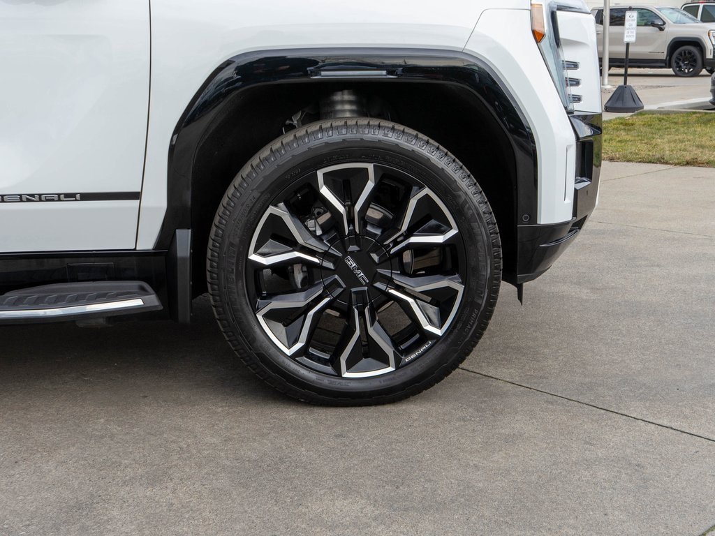 Used 2025 GMC Sierra EV Denali image 39