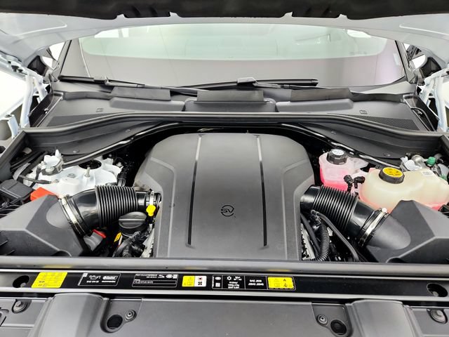 New 2026 Land Rover Range Rover SV AWD/4WD image 28