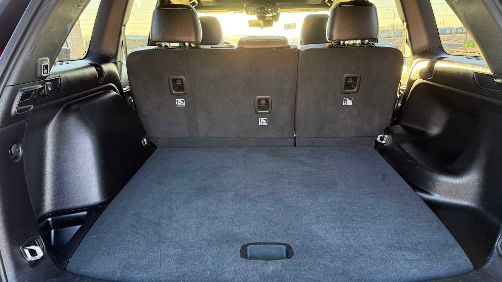 Used 2024 Jeep Grand Cherokee Limited w/ Luxury Tech Group II image 28