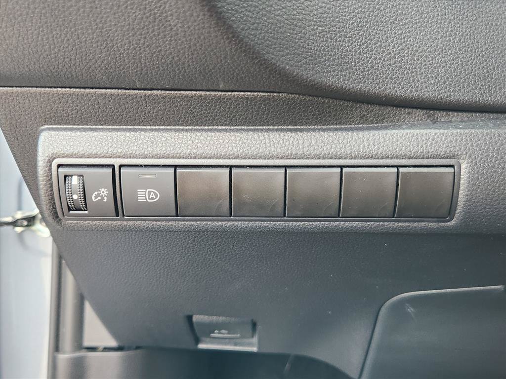 Certified 2025 Toyota Corolla LE FWD image 20