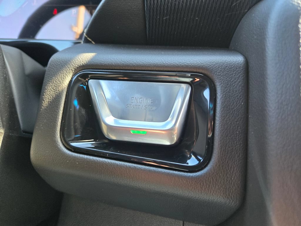 New 2026 GMC Yukon Elevation AWD/4WD image 14