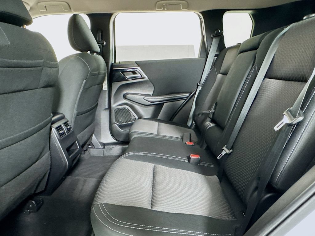 Used 2024 Mitsubishi Outlander ES AWD/4WD image 11