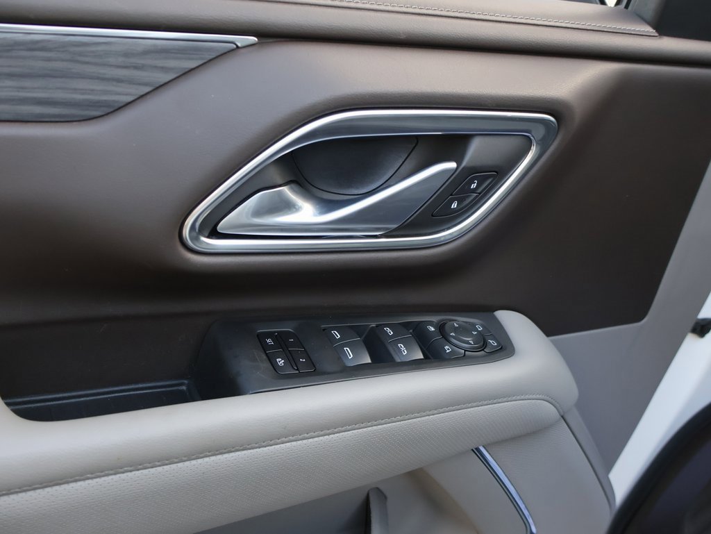 Used 2022 GMC Yukon SLT w/ SLT Luxury Package image 34