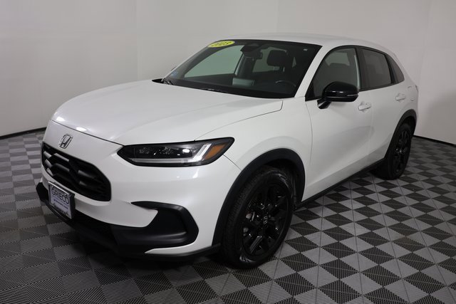 Used 2023 Honda HR-V Sport image 4