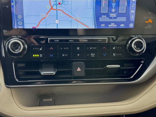 Used 2021 Toyota Highlander Platinum image 16