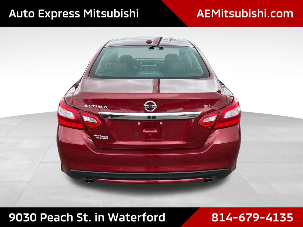 Used 2017 Nissan Altima 2.5 SL w/ Moonroof Package FWD image 6