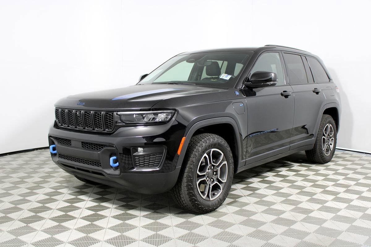Used 2022 Jeep Grand Cherokee Trailhawk AWD/4WD image 3